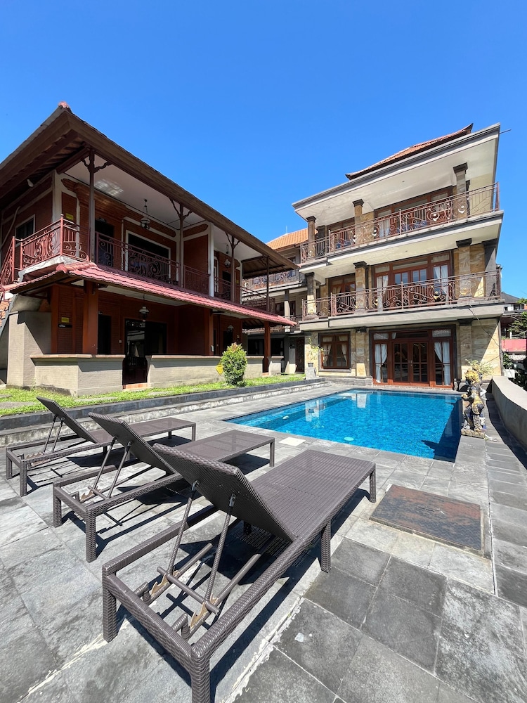 Pande Permai Bungalows 5/47