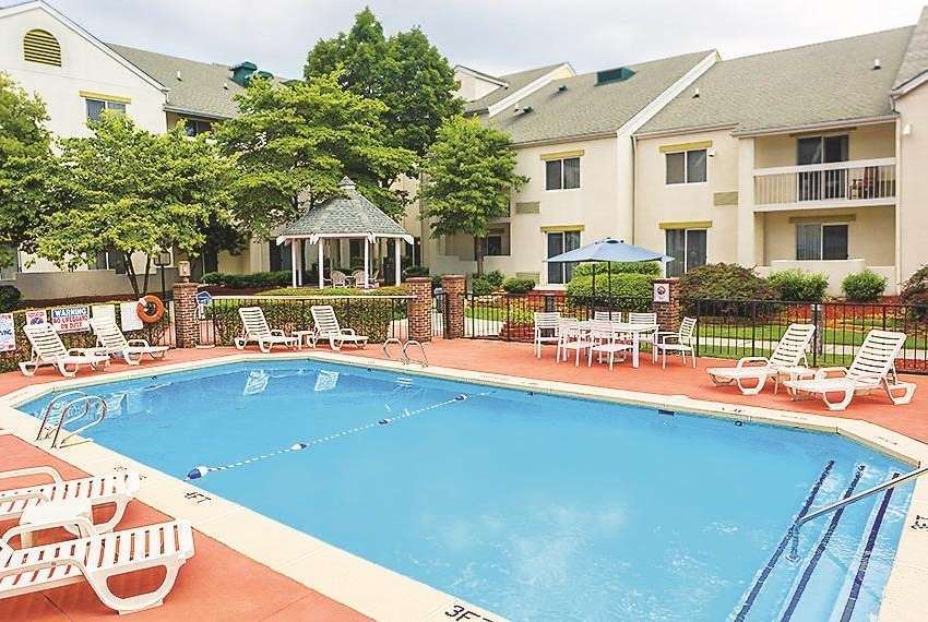 Baymont by Wyndham Norcross Atlanta Price Calendar 18/18