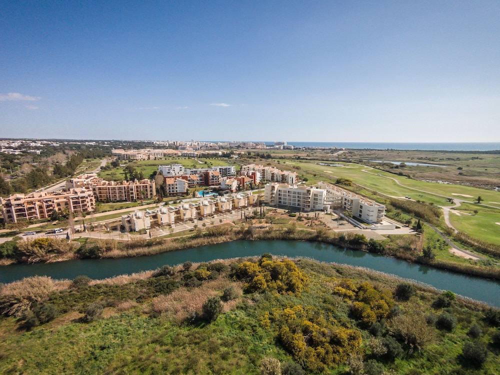 Laguna Vilamoura 71/77