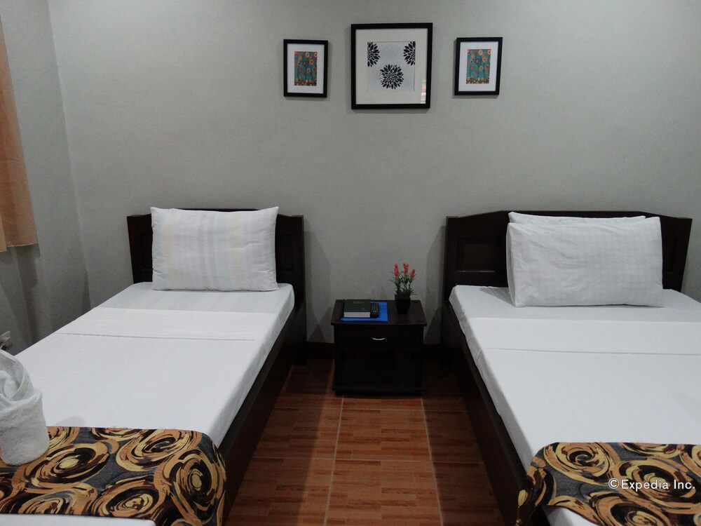Harbour Gardens Tourist Inn 28/46