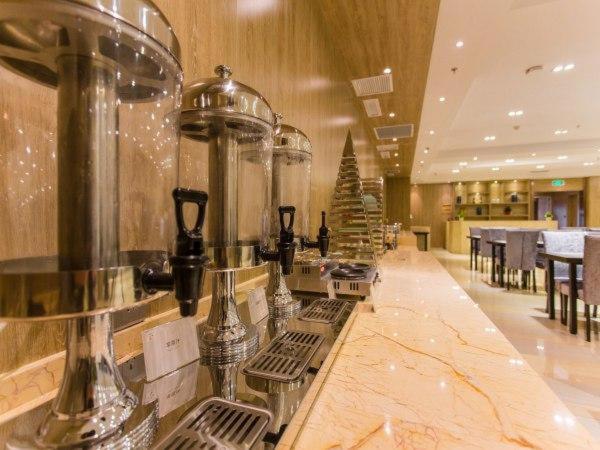 Jinjiang Metropolo Hoteltaiyuanshimao Center 36/48