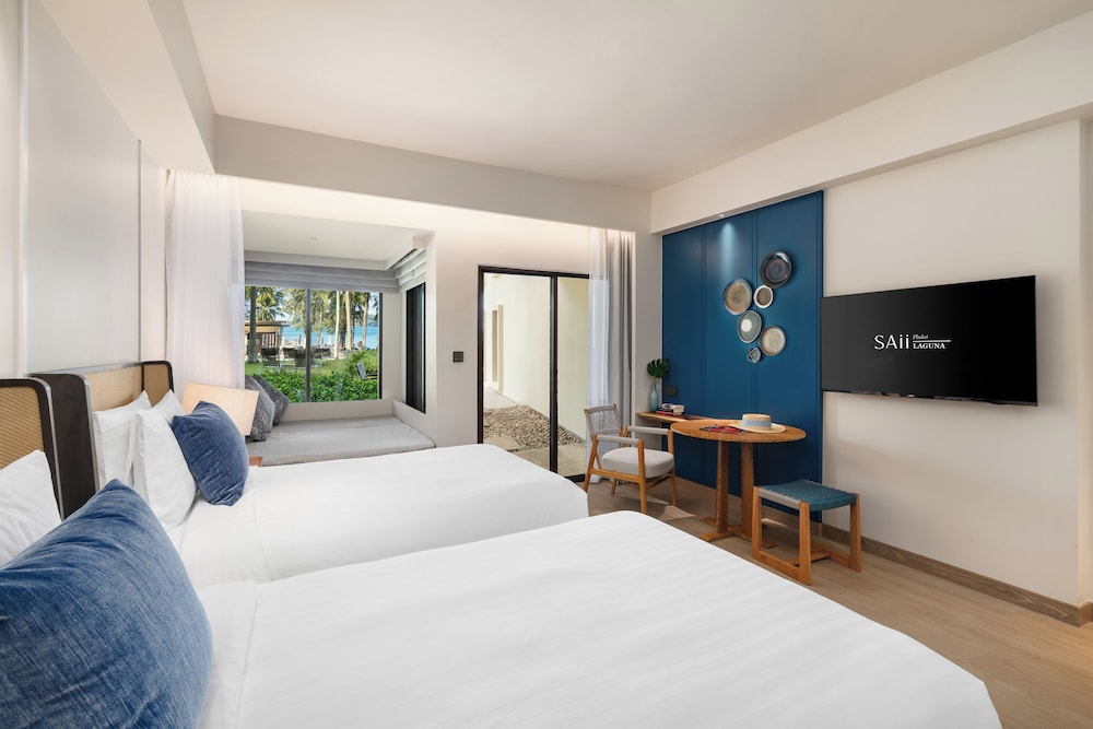 ROOM, TWIN BEDS, BALCONY