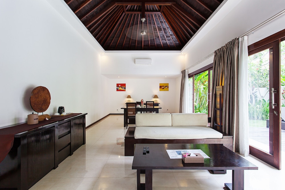 Kebun Villas and Resort 8/50