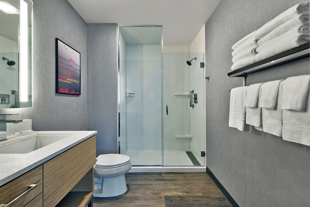 TownePlace Suites by Marriott Sacramento Elk Grove 21/24