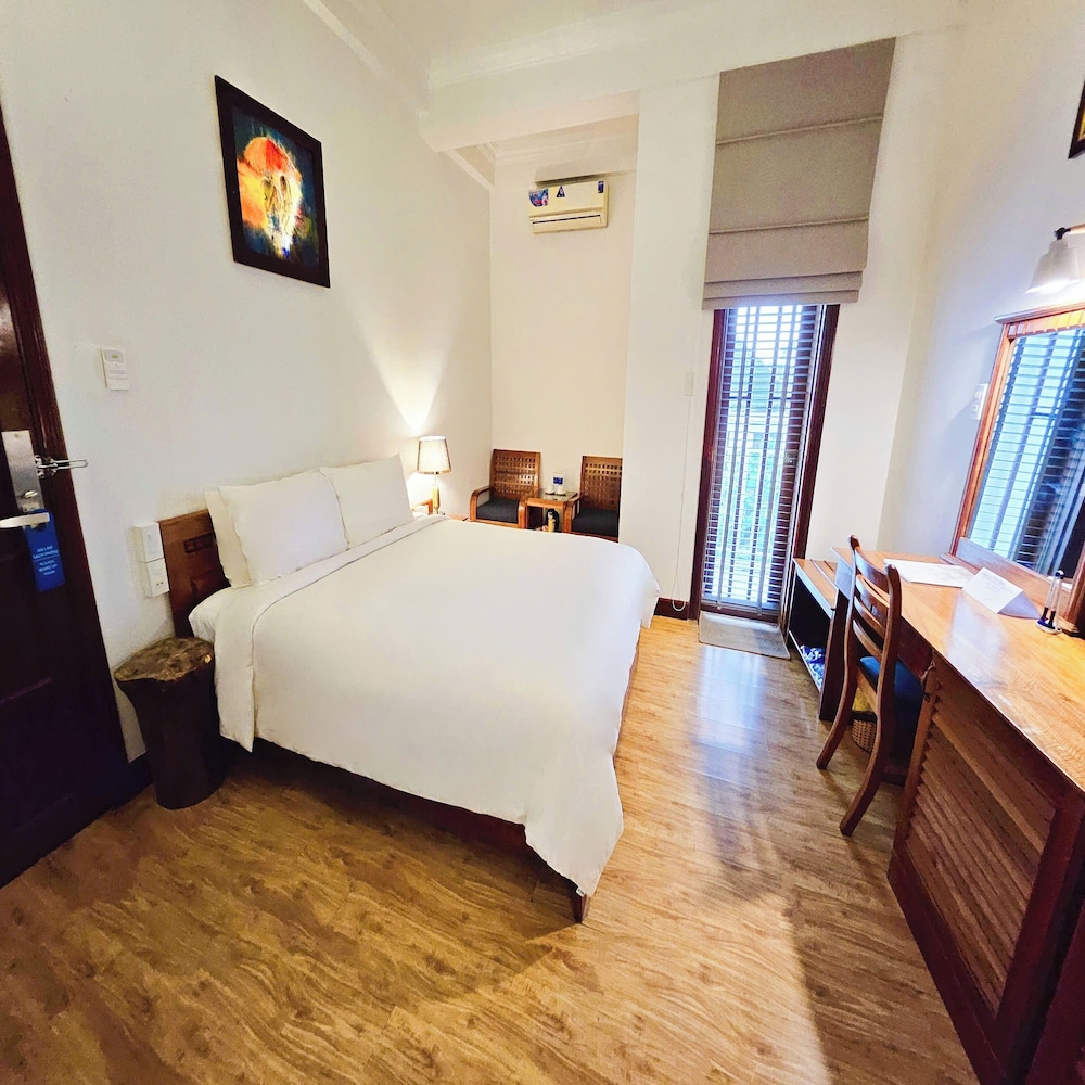 SUPERIOR, DOUBLE BED