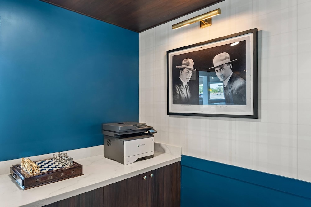 The Ellsworth Hotel, an Ascend Collection Hotel 10/59