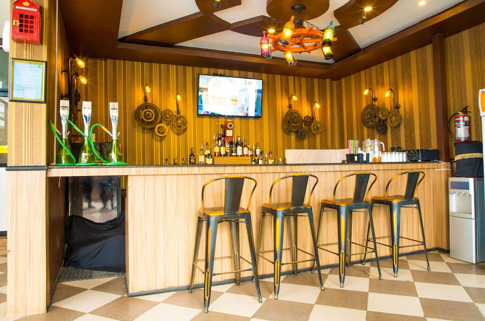 Royal Empire Boutique Hotel 39/47