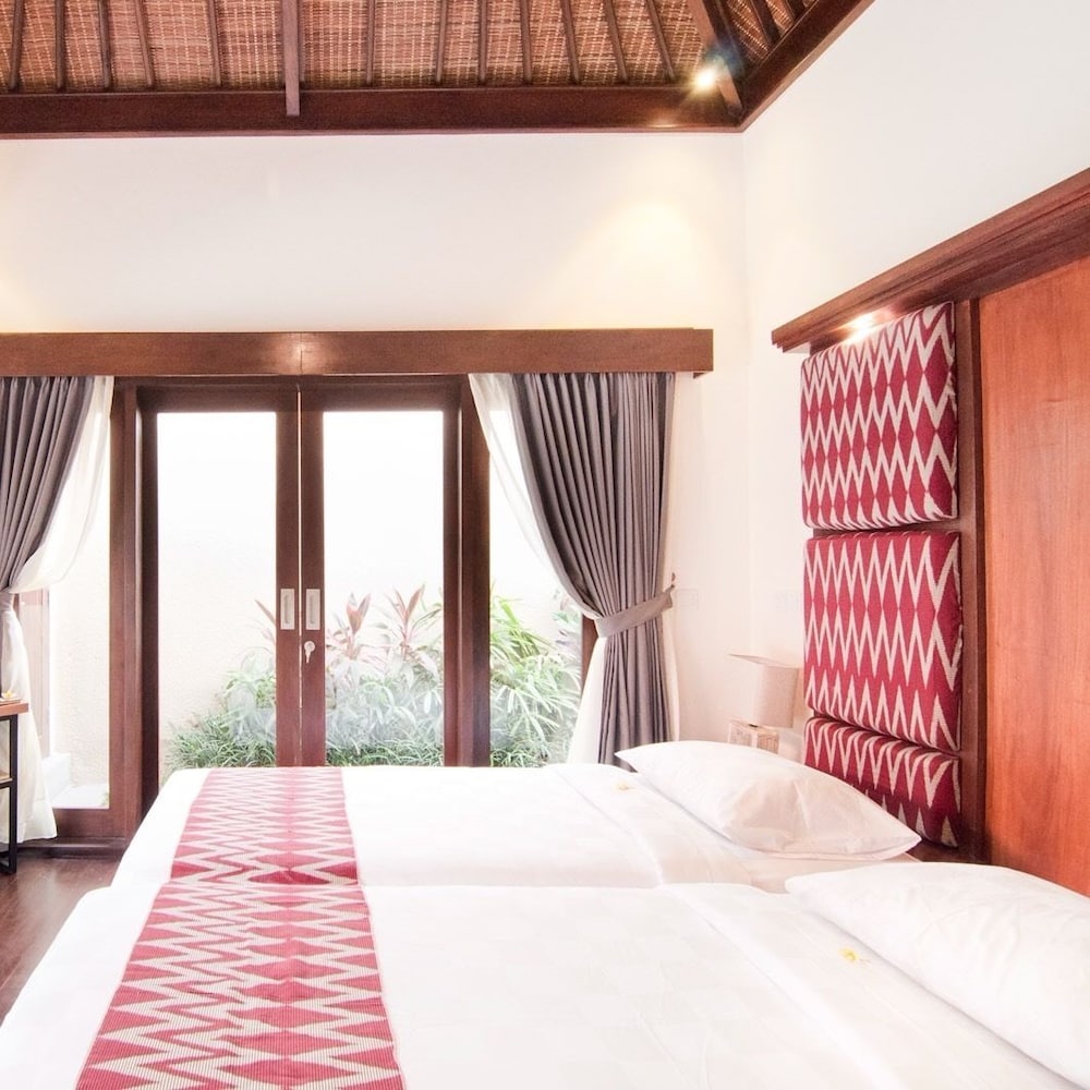 Villa Puspa 12/48