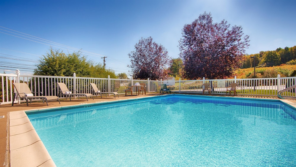 Best Western Plus Executive Inn 1/29