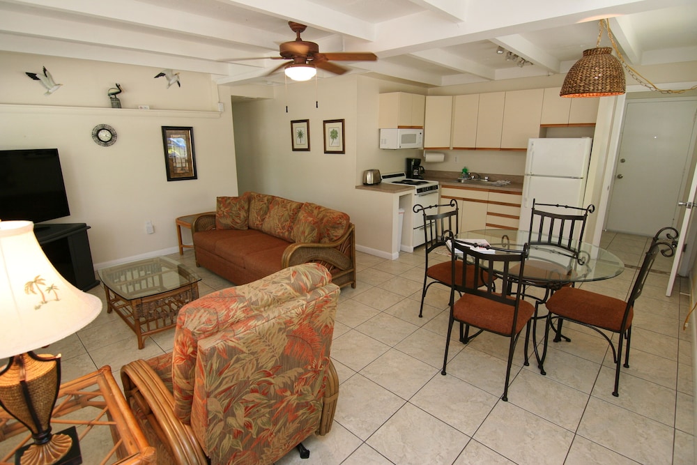 Venice Beach Villas 45/61