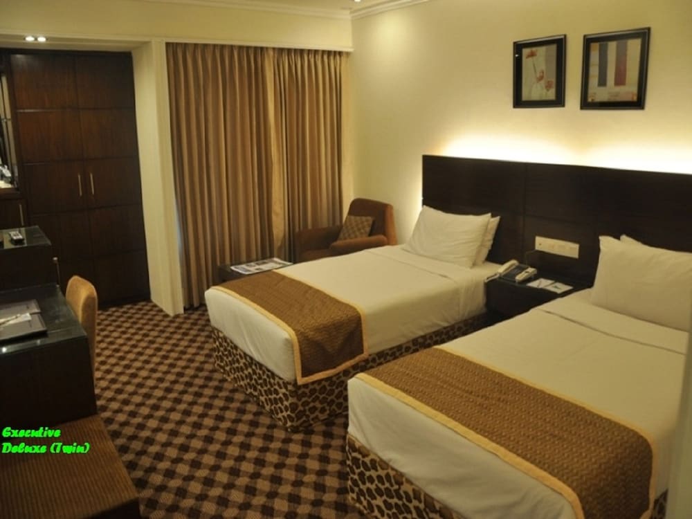 Agrabad Hotel 24/69