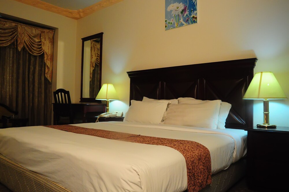HOTEL SWEET DREAM 13/52