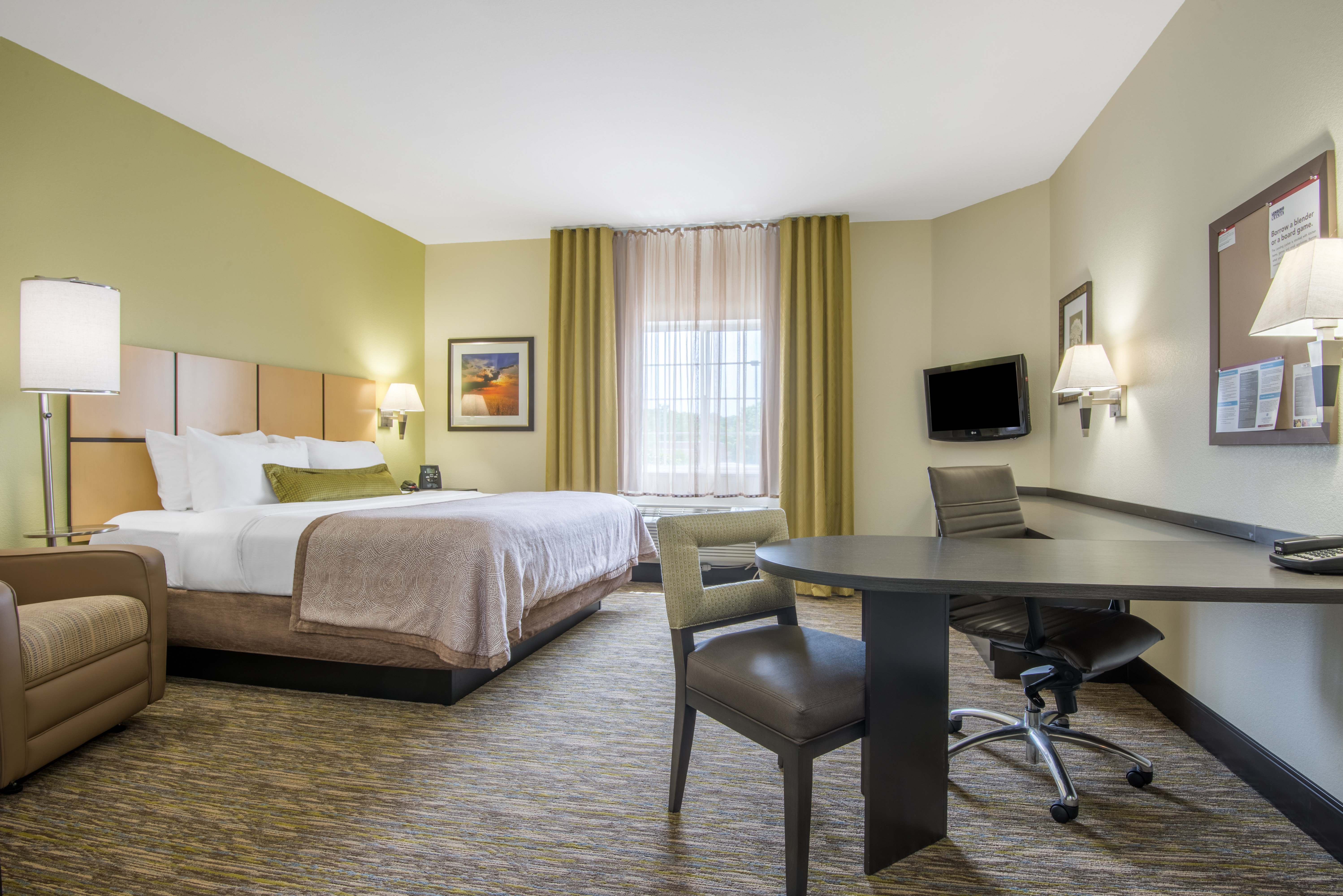 Candlewood Suites Jefferson City 18/52