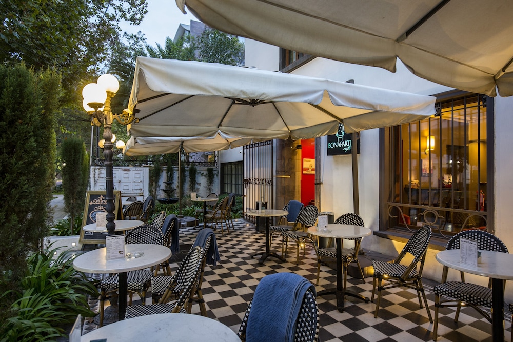restaurant-cafeteria