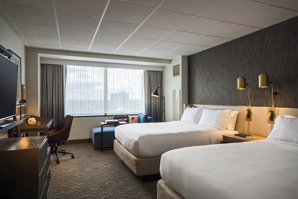 RENAISSANCE TOLEDO DOWNTOWN HOTEL 10/66