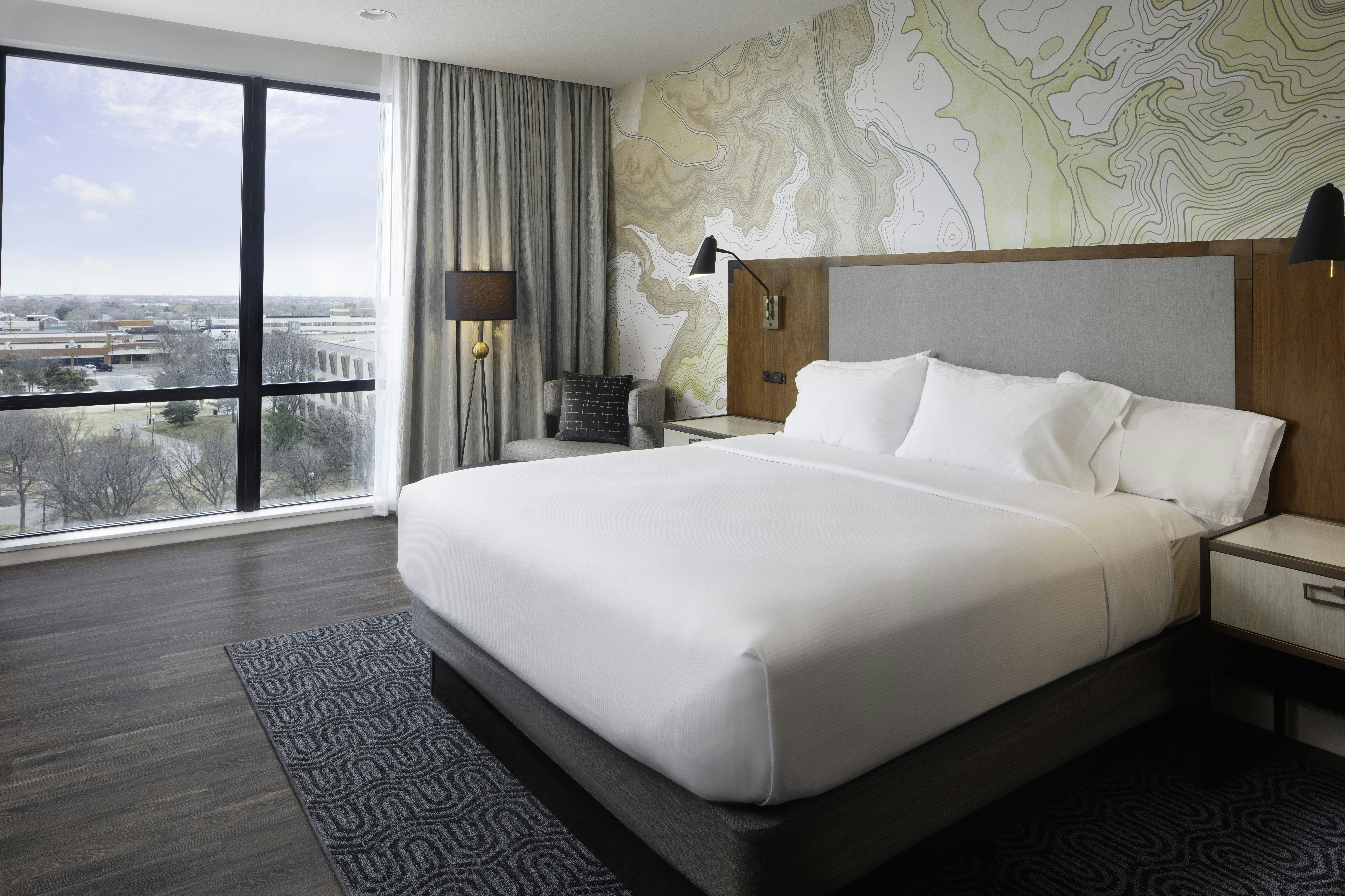 PRESIDENTIAL, SUITE, KING BED
