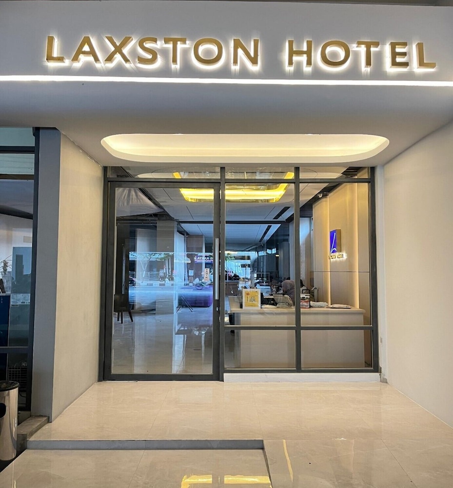 Laxston Hotel By Front One 8/56