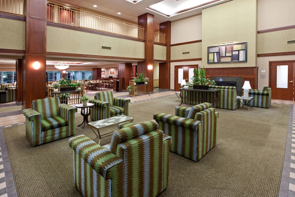 La Quinta Inn & Suites by Wyndham Bannockburn-Deerfield 39/56
