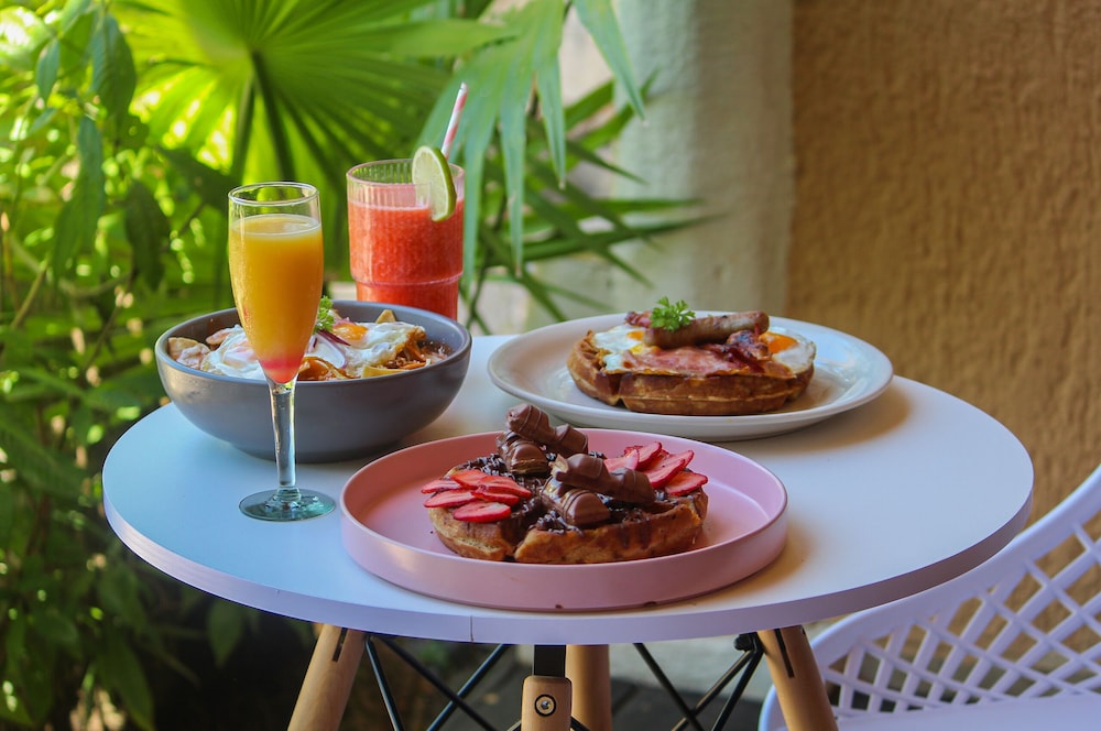 Chez Waffle Hotel 58/69