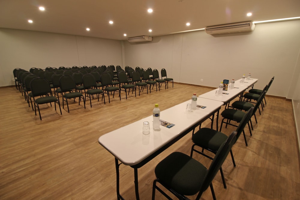 Impar Suites Barao De Cocais 32/34