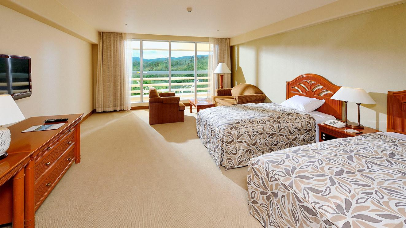 Deluxe, Twin Beds, Green View