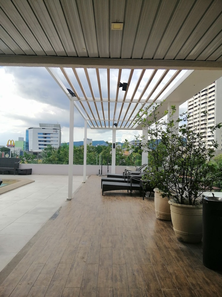 Cebu Grand Hotel 44/50
