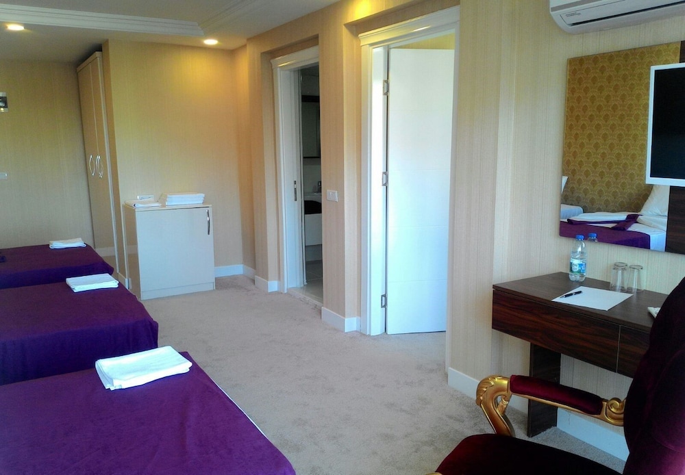 Bilgehan Hotel 24/29