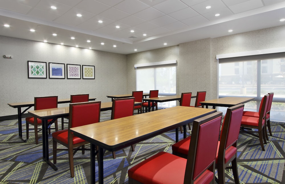 Holiday Inn Express Jasper 62/76