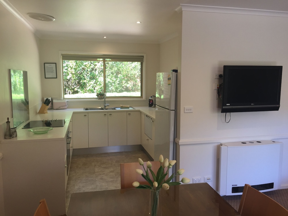 CHESTNUT TREE HOLIDAY APARTMENTS 35/50