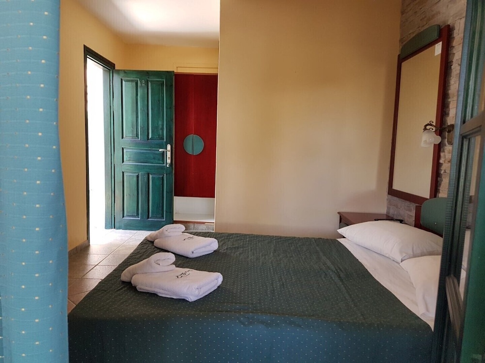 Naxos Beach Hotel 28/71