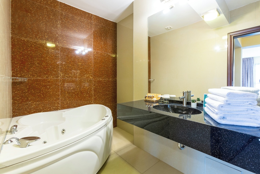 Prestige, Suite, Double Bed, Golden Time Hotel 6/8