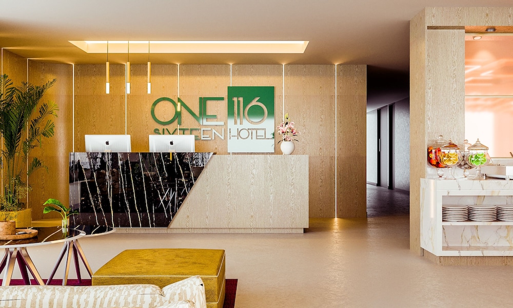One Sixteen Hotel 8/72