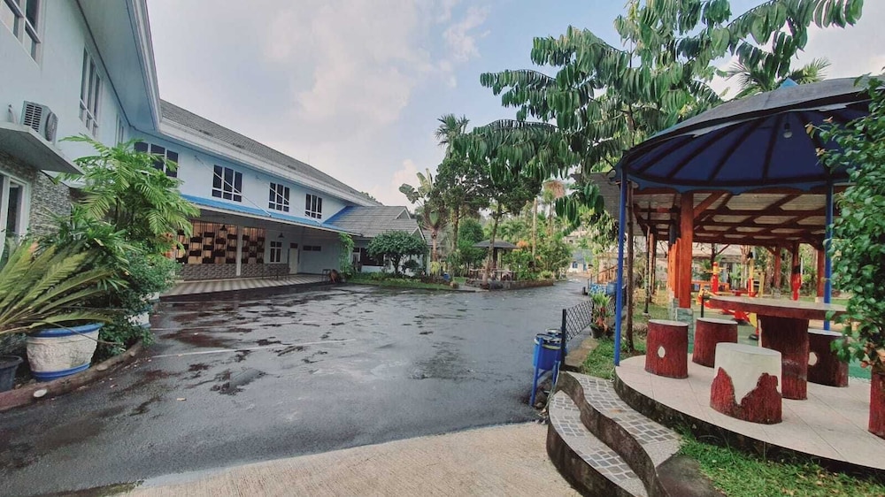 Aries Biru Hotel and Villa 43/49
