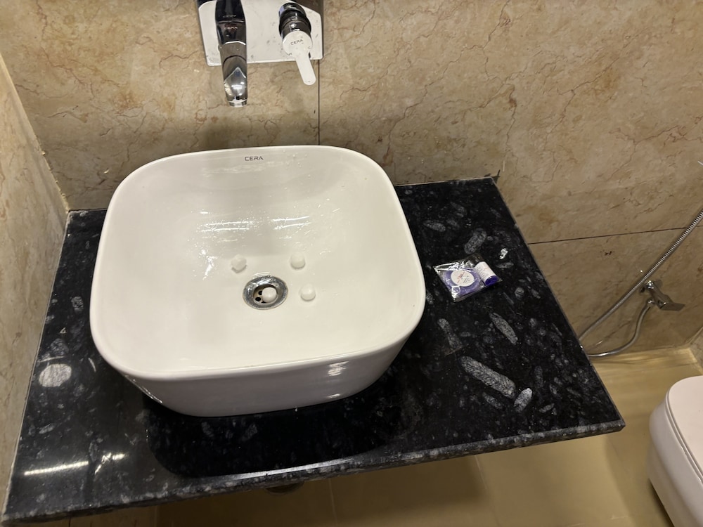 Hotel Maya International 50/50