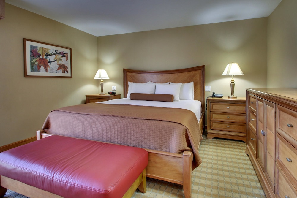 Historic Concord Suites 8/50