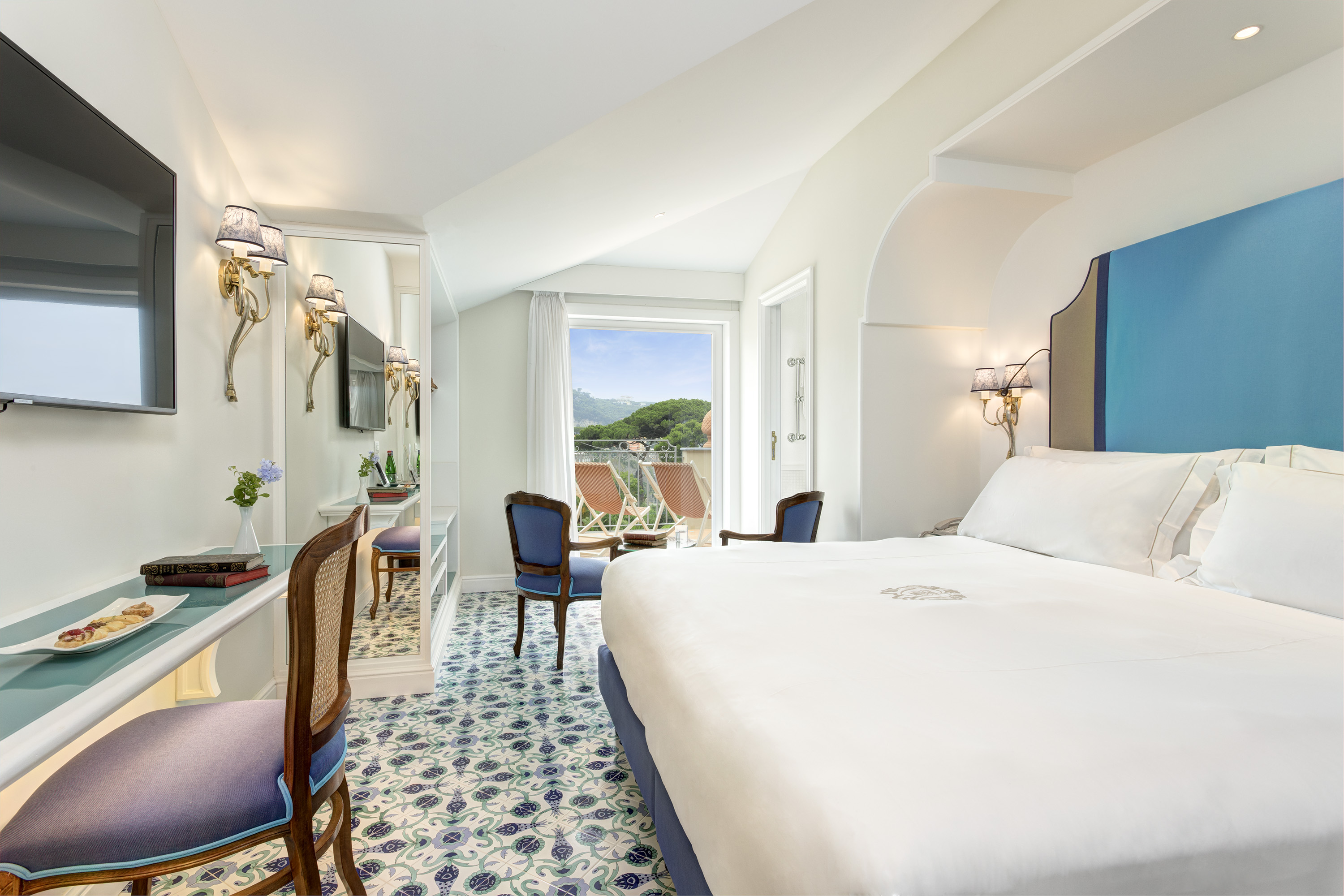Prestige, Double or Twin Bed, Full Sea View