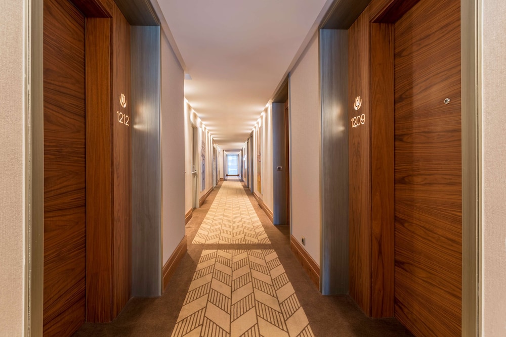Golden Tulip Istanbul Bayrampasa 22/50