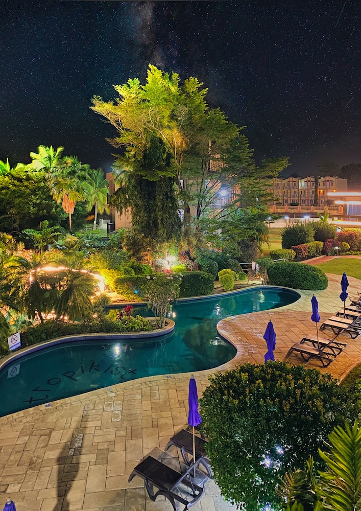 Tropikist Beach Hotel & Resort 60/65