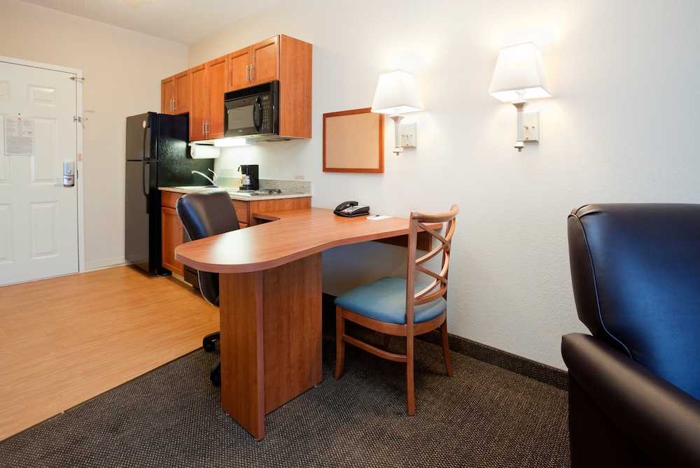 Candlewood Suites New Bern 57/75