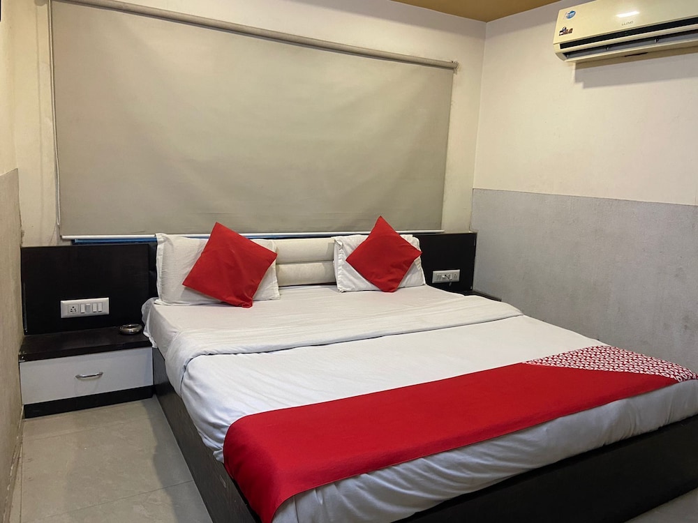 HOTEL SADHBHAV 24/49