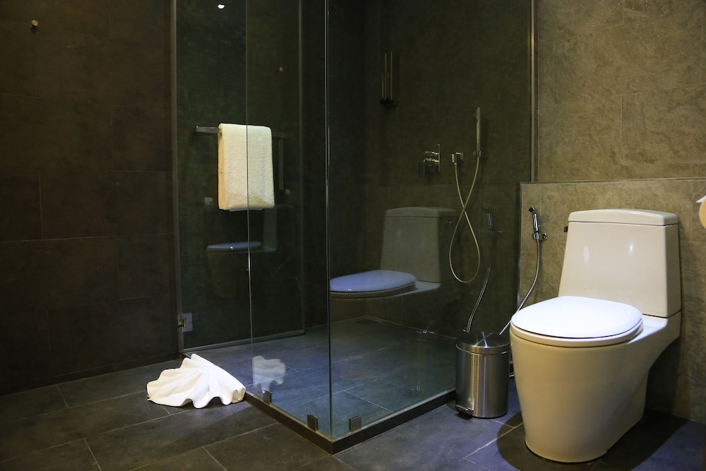 Serenity Hotel Spa & Onsen 67/69