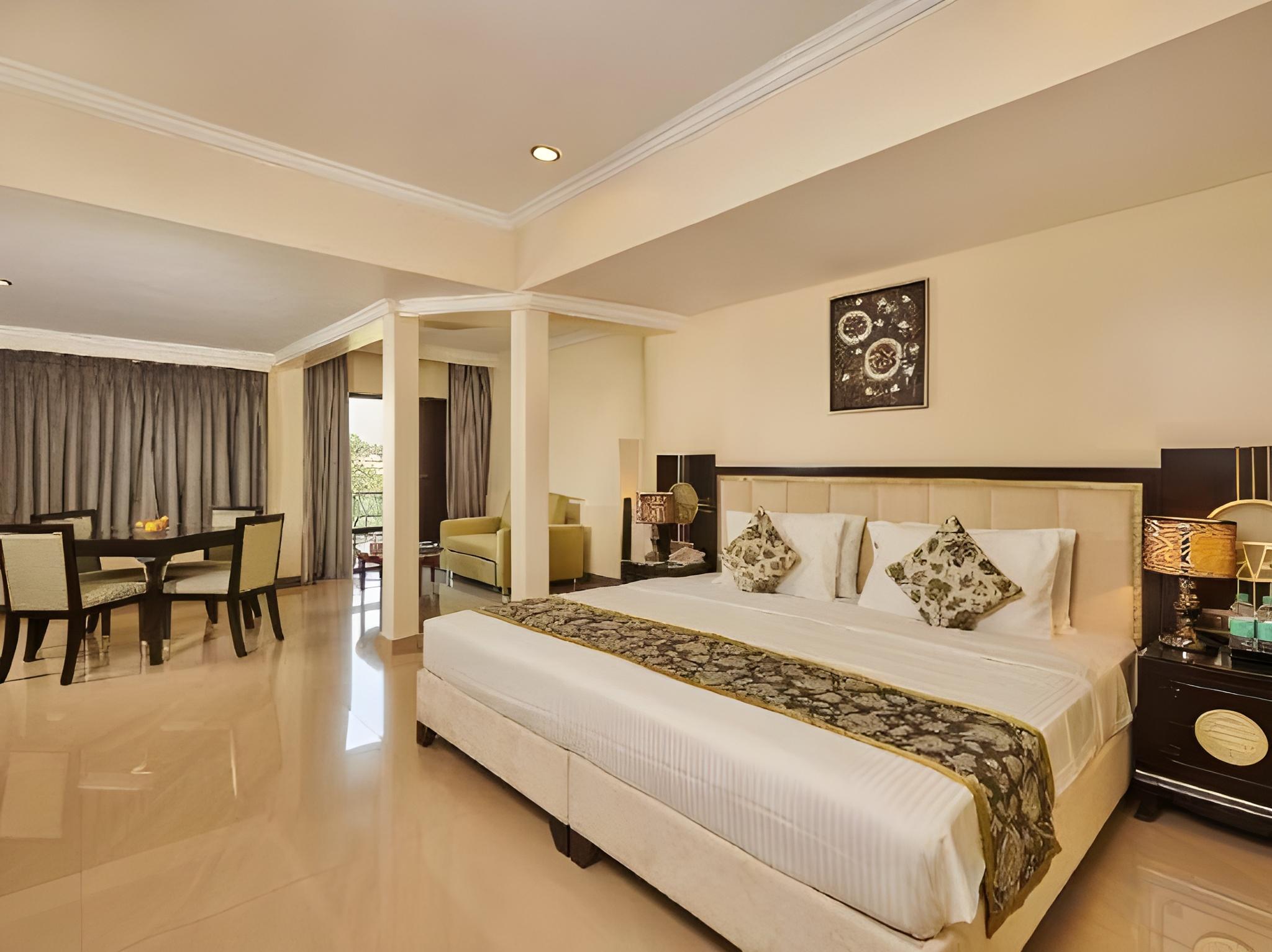 Classic, Double Bed, Sofa