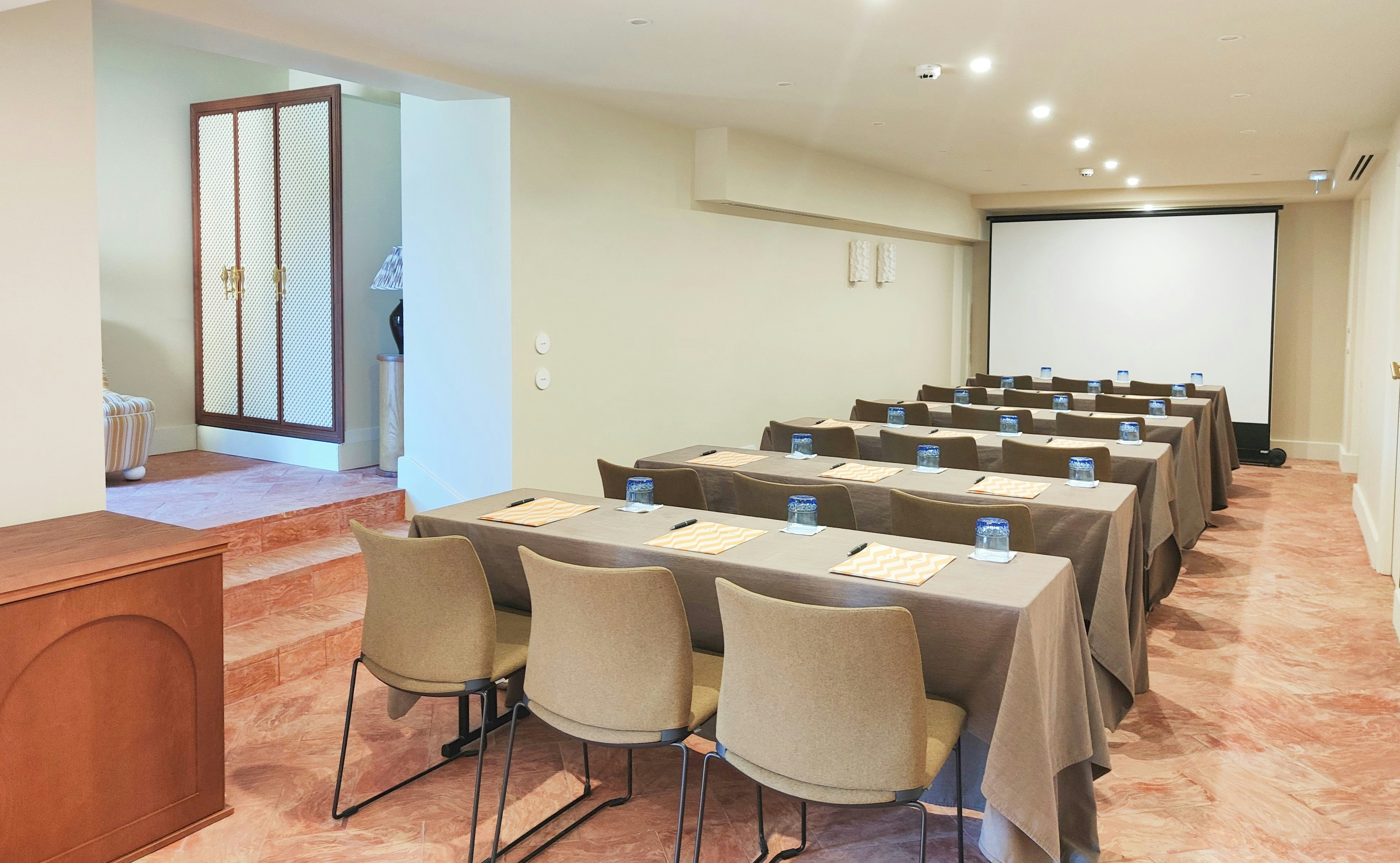 Hotel La Perouse Nice 53/69