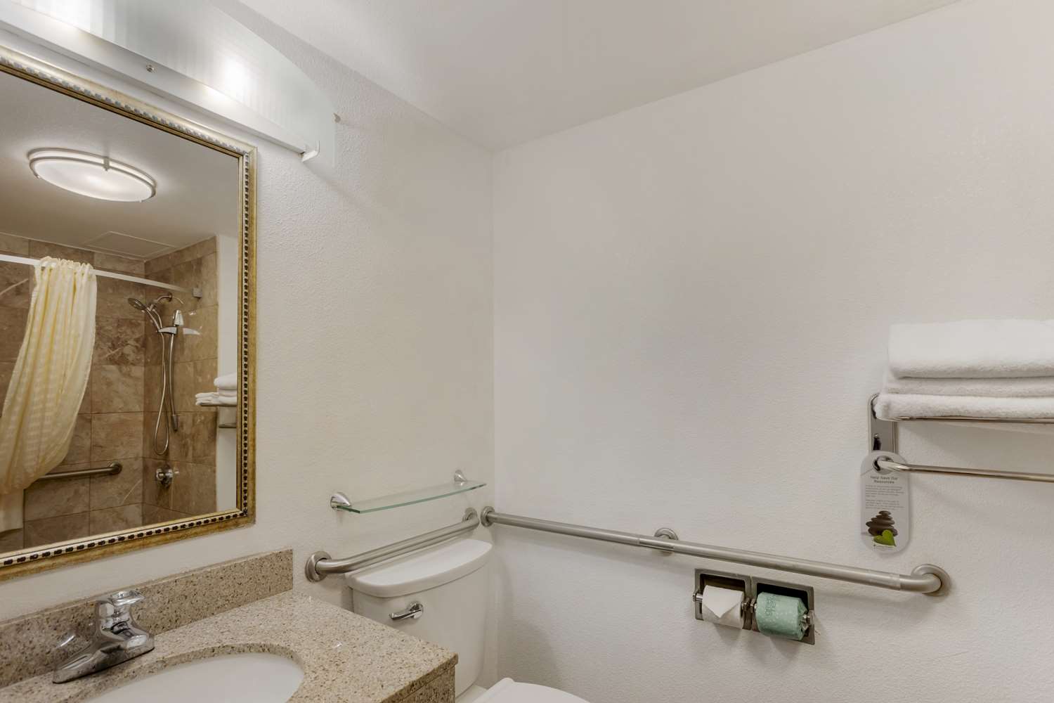 Room, Queen Bed, Sofa, Accessible, Best Western Plus Reading Inn & Suites 2/3