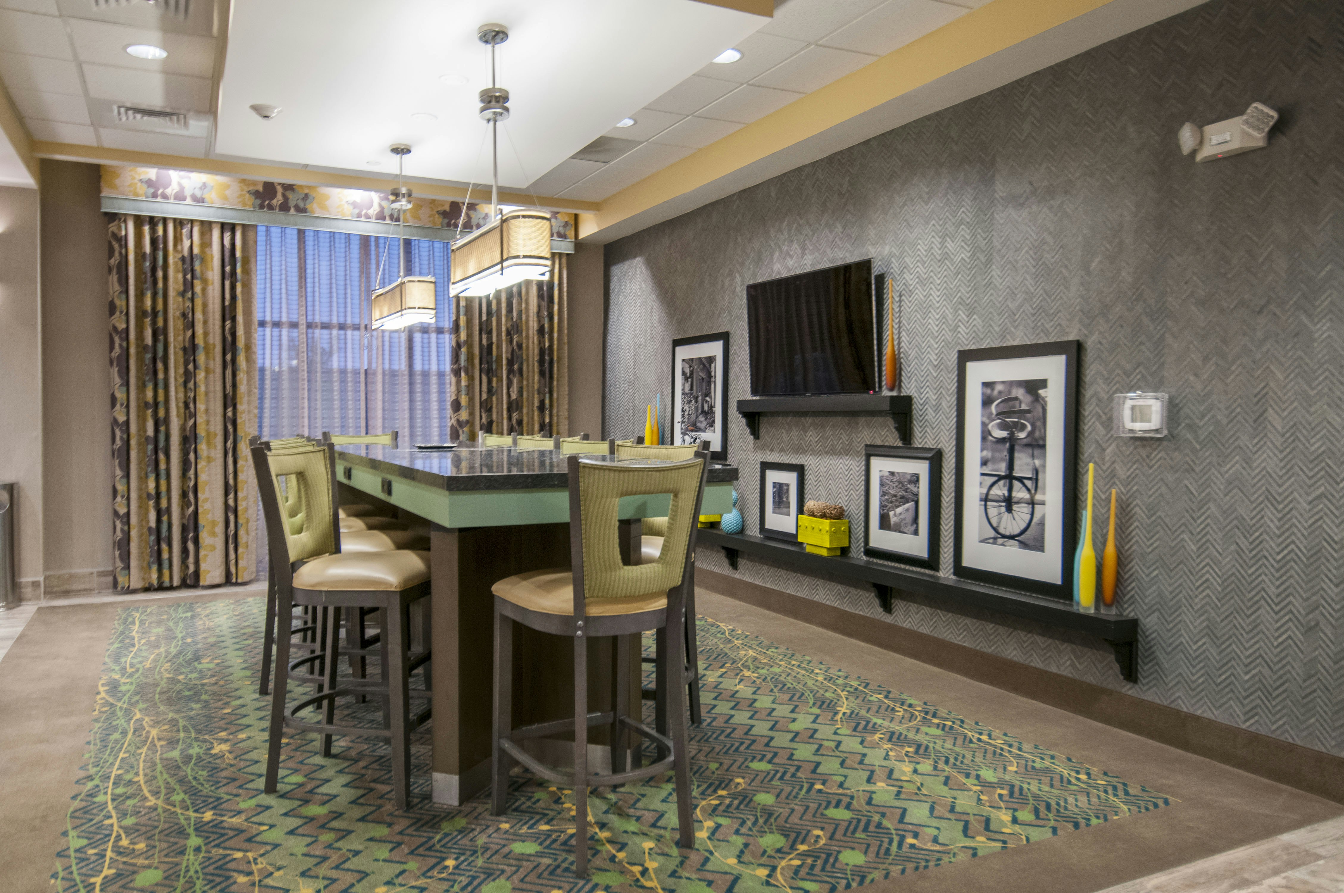 Hampton Inn Hernando Ms 56/65