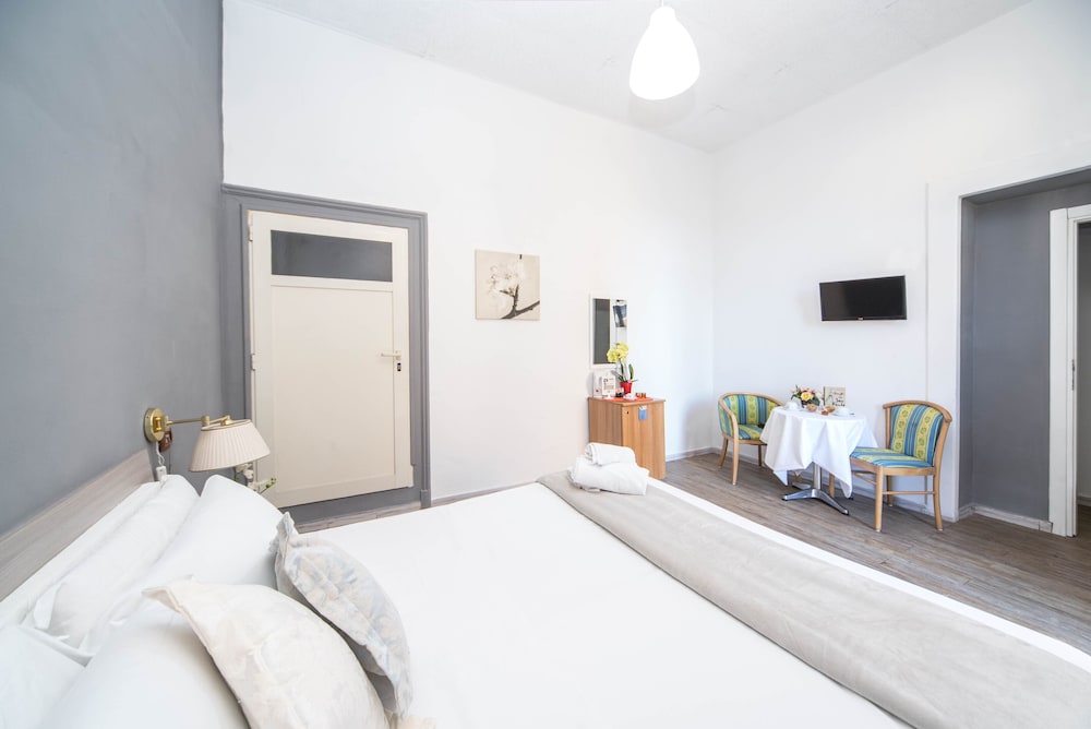 Hotel Le Orchidee 16/60