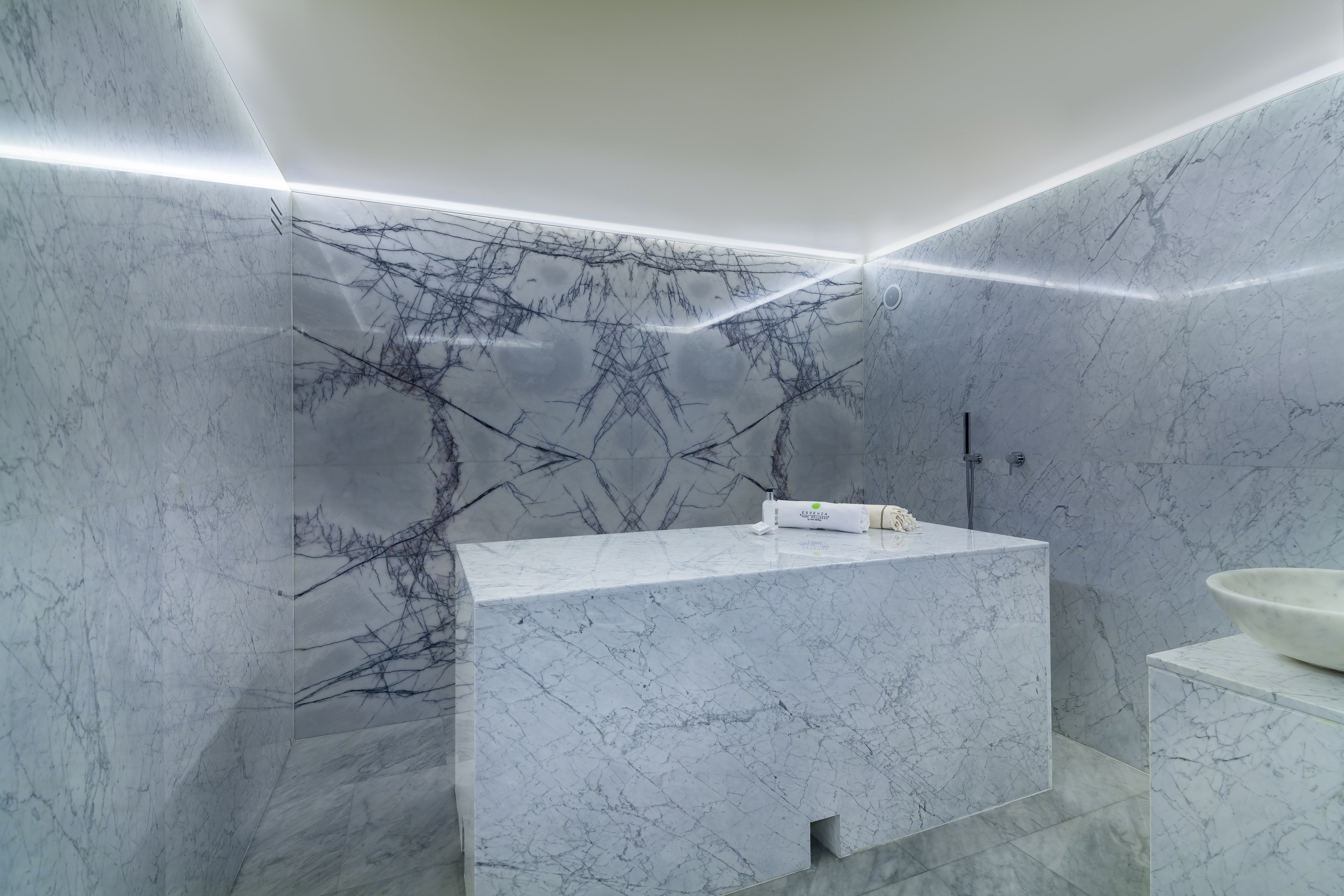 CROWNE PLAZA BUCHAREST 50/50