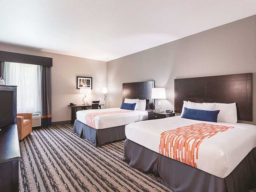 La Quinta Inn & Suites by Wyndham San Antonio Northwest 13/62