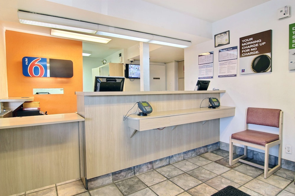 Motel6 Lubbock, TX 7/42