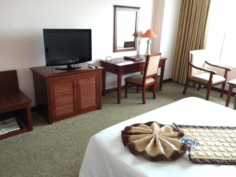 Muong Thanh Grand Phuong Dong Hotel 14/44